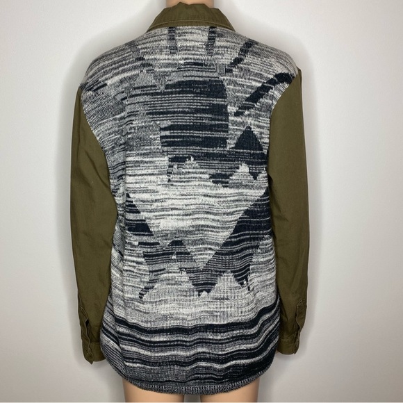 Volcom Green Cargo Button Down Long Sleeve Jacket with Pockets & Pattern Back - Picture 3 of 8